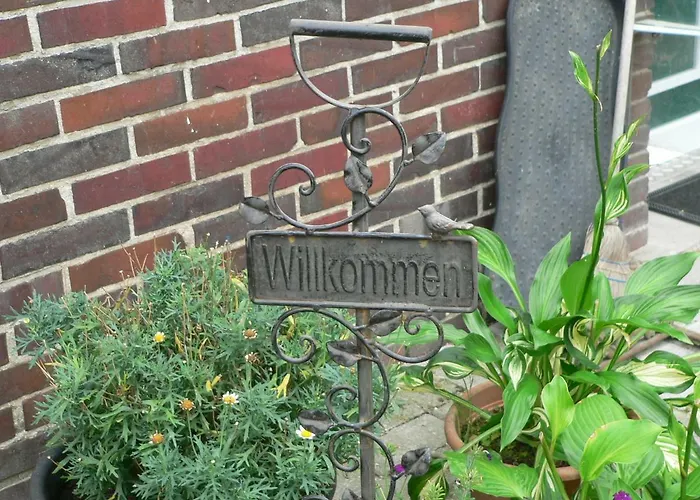 Zum Gruenen Holz 度假居 Zetel