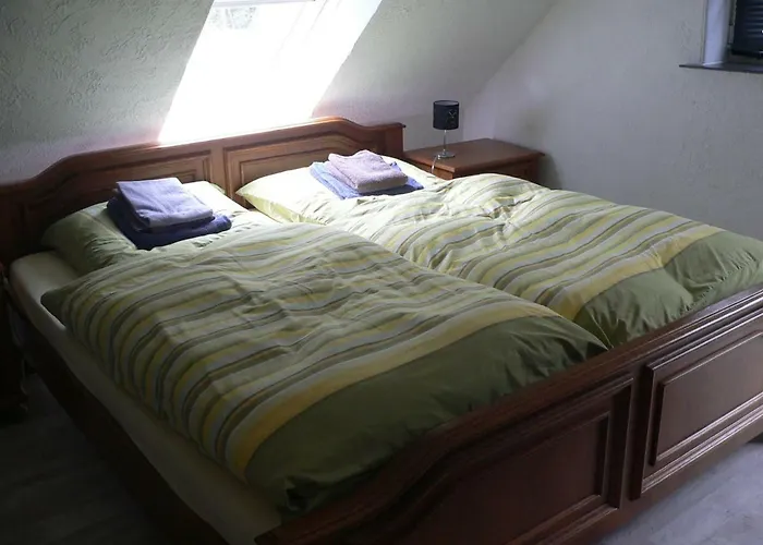 Zum Gruenen Holz 度假居 Zetel